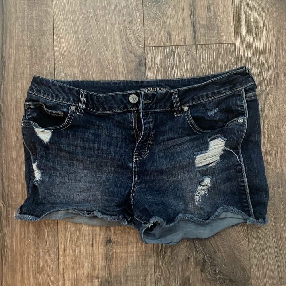 Harldy worn jean shorts!!